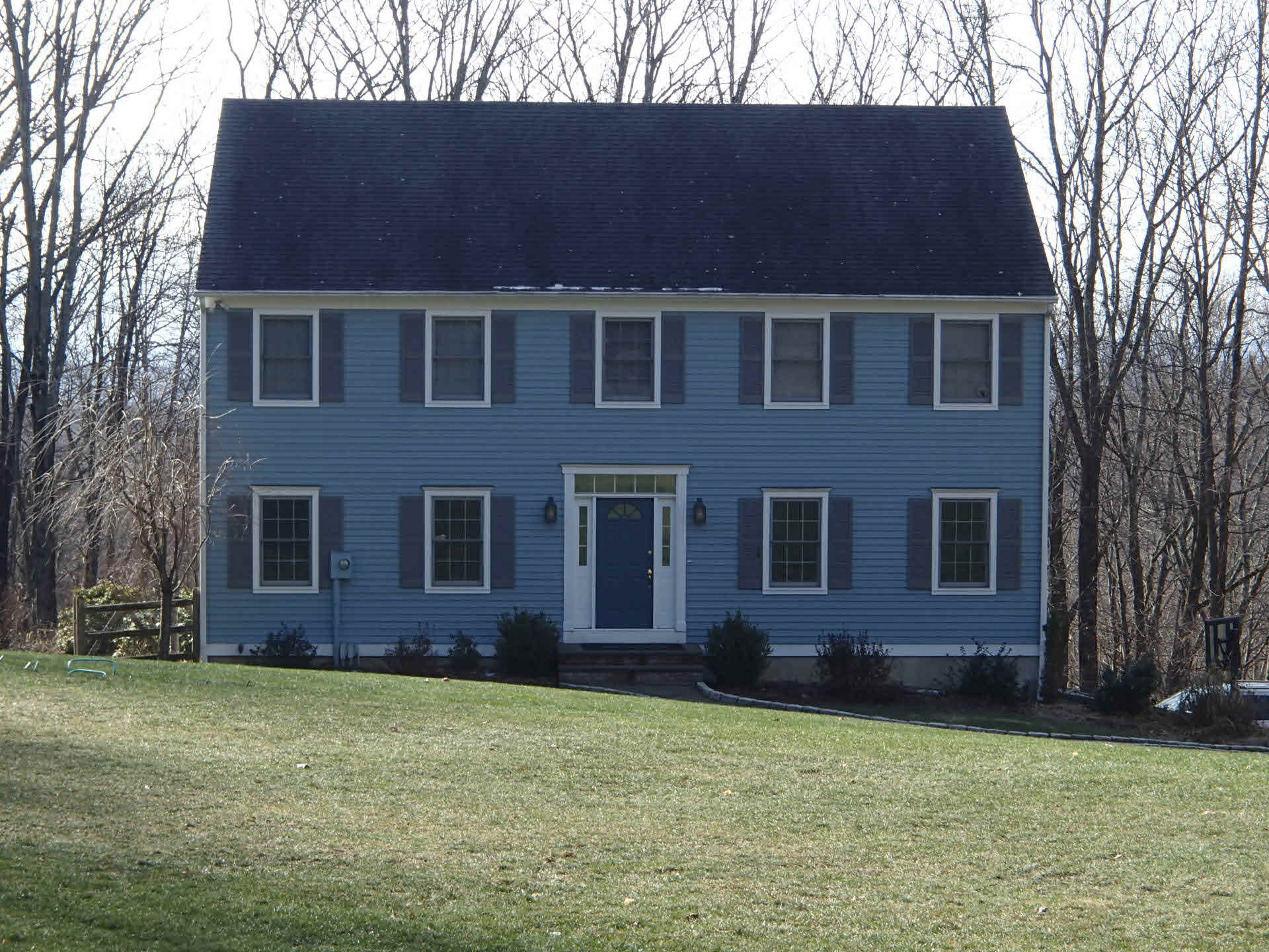 Building photograph for 160 SECOND HILL RD